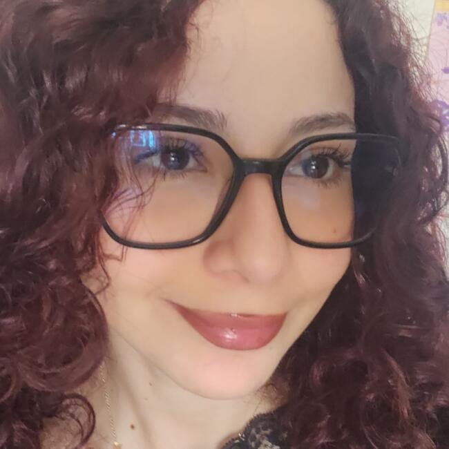 Babysitter in Charenton-le-Pont: Maissa