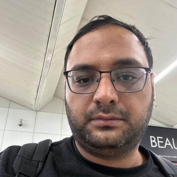 माता-पिता हैदराबाद: Puneet