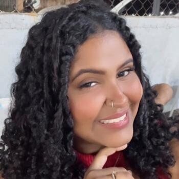 Babá em Cuiabá: Júlia