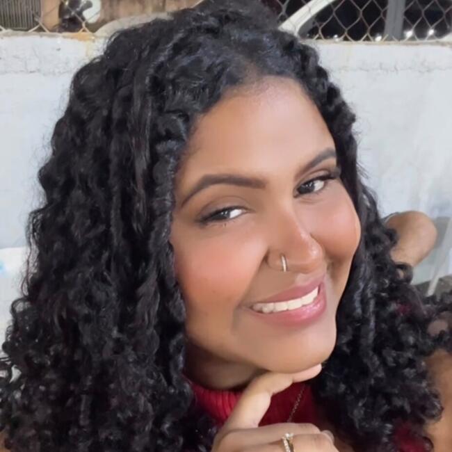 Babá em Cuiabá: Júlia