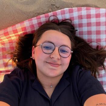 Babysitter Salles-sur-Mer: Clara