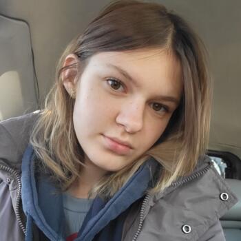 Babysitter in Bacau: Cezara