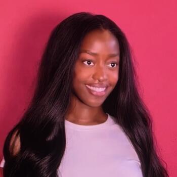 Babysitter in New York: Salia