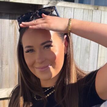 Babysitter in Hunua: Brooklyn