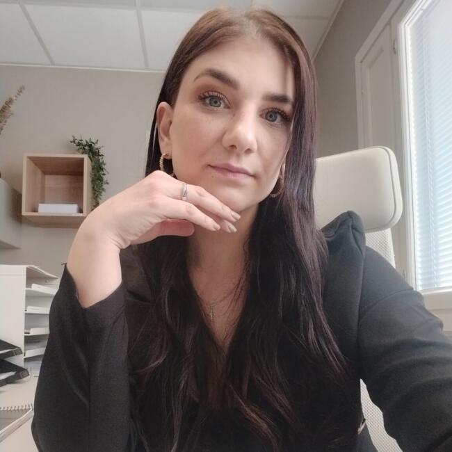 Barnvakt i Forssa: Sara