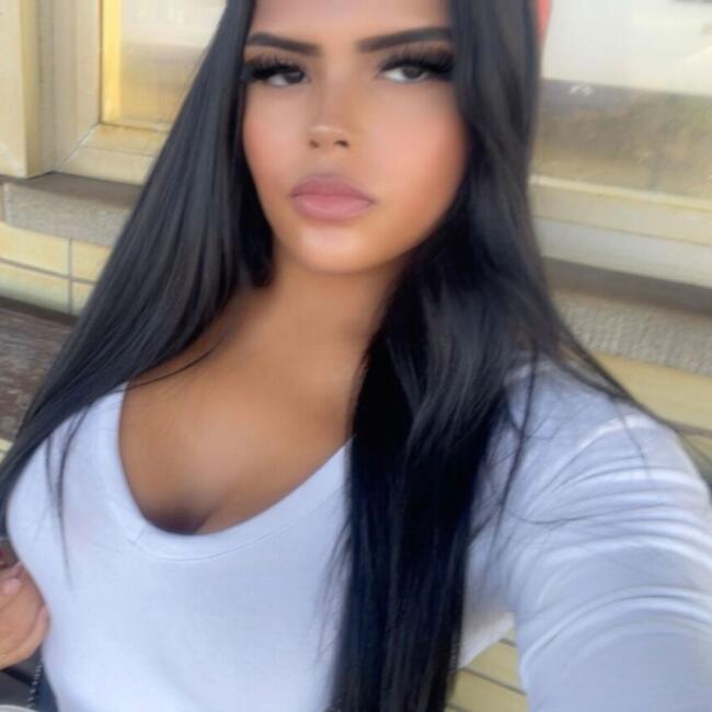 Babysitter in Forest: Carolina