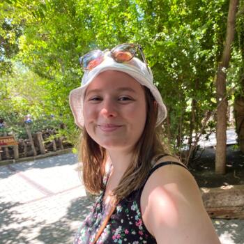 Babysitter in Heist-op-den-Berg: Femke