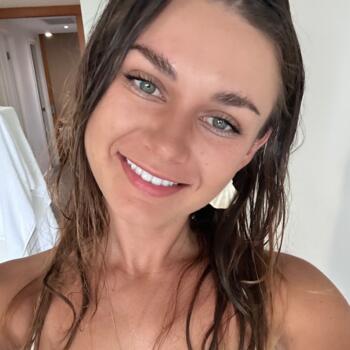 Babysitter in Rockhampton: Lily