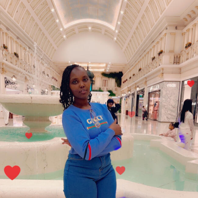 مربية أطفال في الدوحة: Rebecca