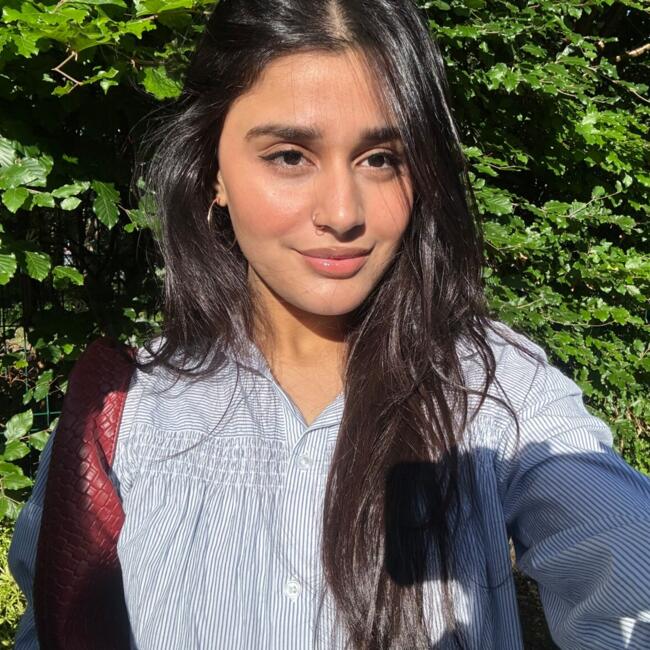 Babysitter in Manchester: Maha