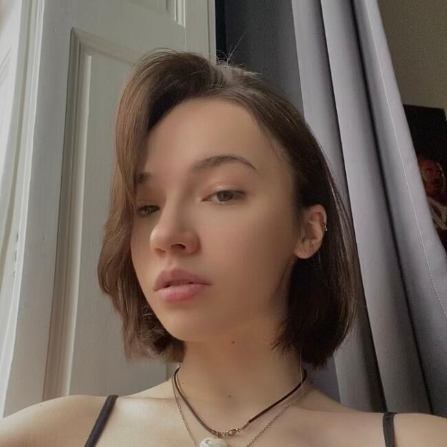 Babysitter in Grenoble: Mathilde