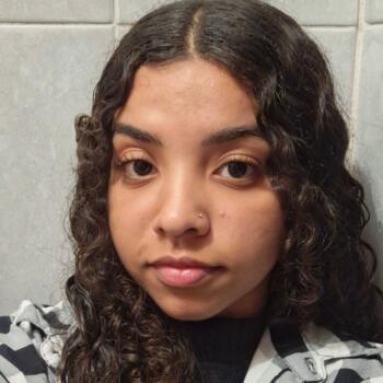 Babysitter in São José dos Campos: Kauane