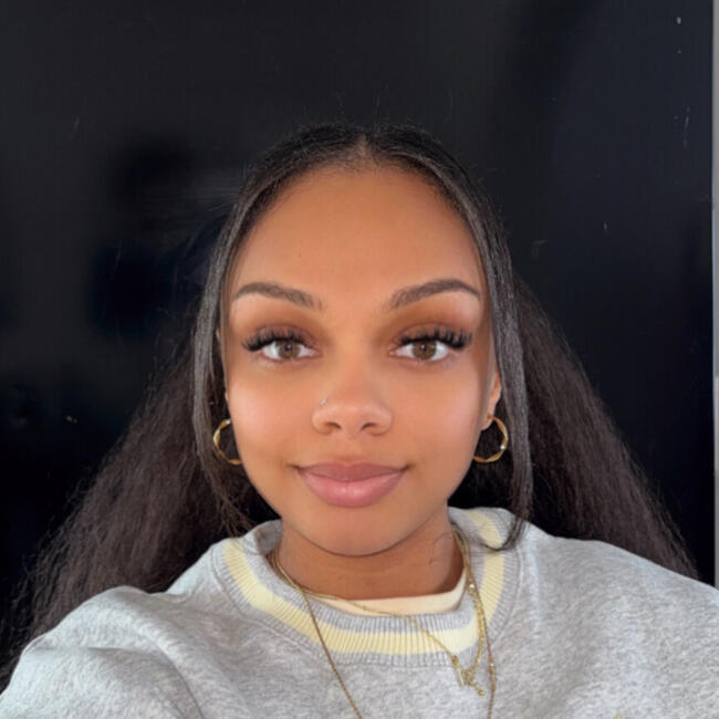 Babysitter in Hoddesdon: Shenia