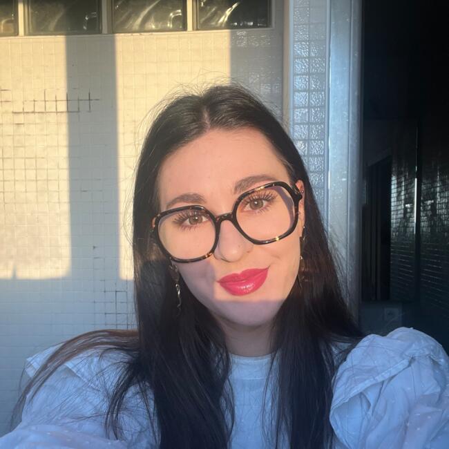 Babysitter in Clichy: Jeanne