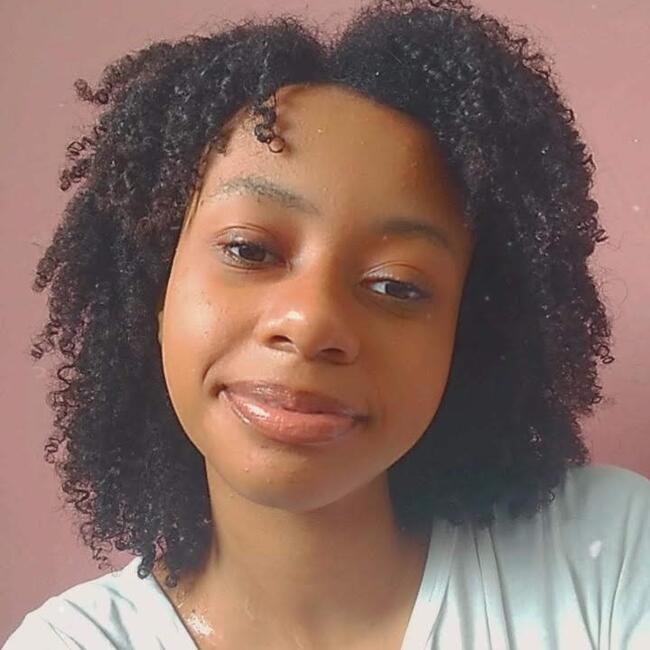 Babá em Contagem: Tayane