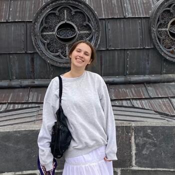 Babysitter in Palaiseau: Alix