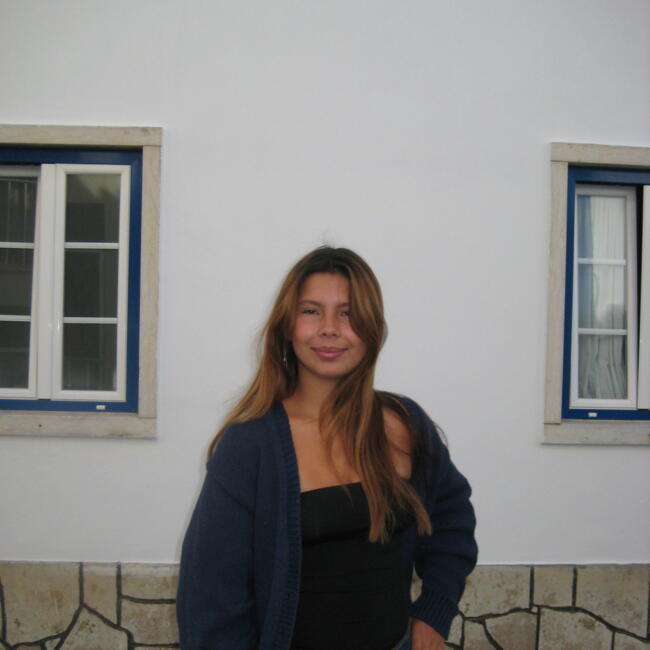 Babysitter em Ericeira: Laura