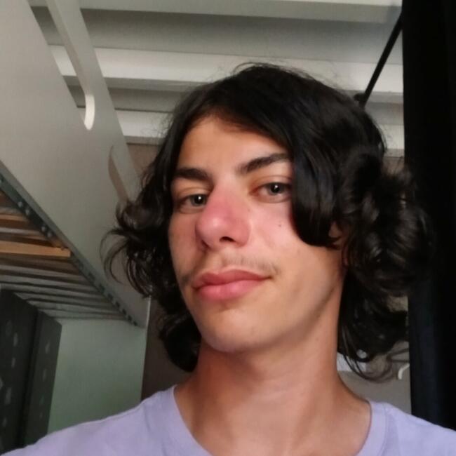Babysitter in Azur: Elyas