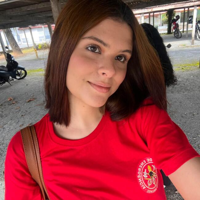 Babysitter in Jaraguá do Sul: Emilly Gabrielly