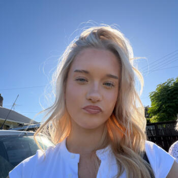 Babysitter in Papakura: Payton bull