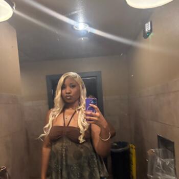 Babysitter in Bloomington (California): Rallanah