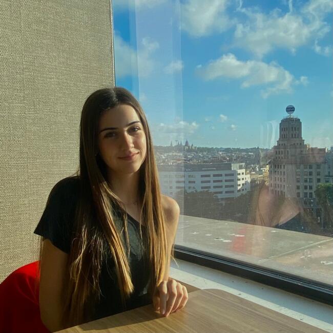 Canguro en Hospitalet de Llobregat: Sara