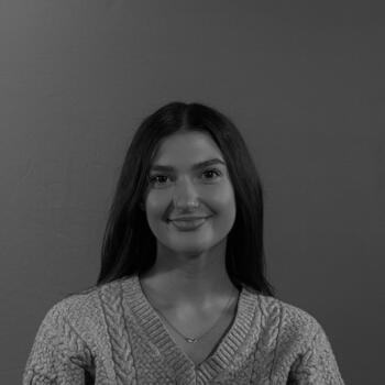 Babysitter in Manchester: Lily