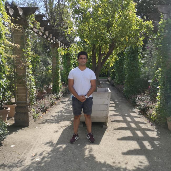 Niñera en Kortenberg: Pourya