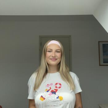 Babysitter in Guécélard: Louna