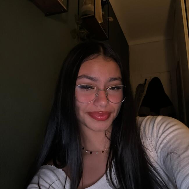 Babysitter em Lavradio: Júlia