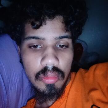 Babysitter in Toledo: Anthony