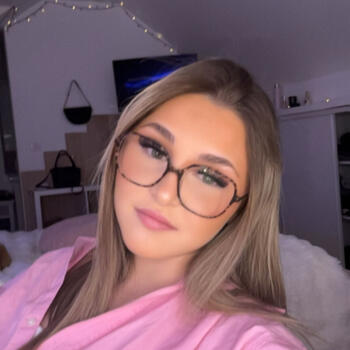 Babysitter in Thélus: Marie