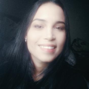 Babysitter in Londrina: Regiane