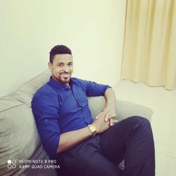 وظيفة جليسة أطفال في Jazīrat Abū Z̧aby: فرص عمل كجليسة أطفال Elvis