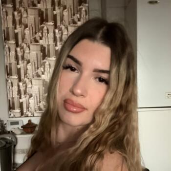 Babysitter in Bucharest: Alesia