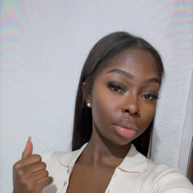 Babysitter a Basilea: Nyuma