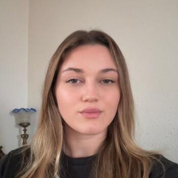 Canguro en Hospitalet de Llobregat: Elsa