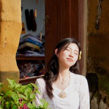 Babysitter in Gold Coast: Kate