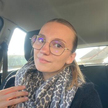 Babysitter in Saint-Urbain-Maconcourt: Lea