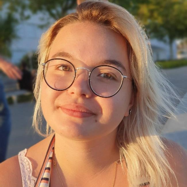 Babysitter in Gévezé: Gabrielle