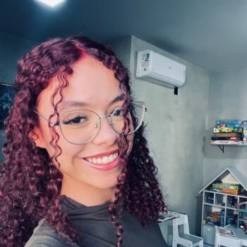 Babá em Londrina: Flávia Nathalia