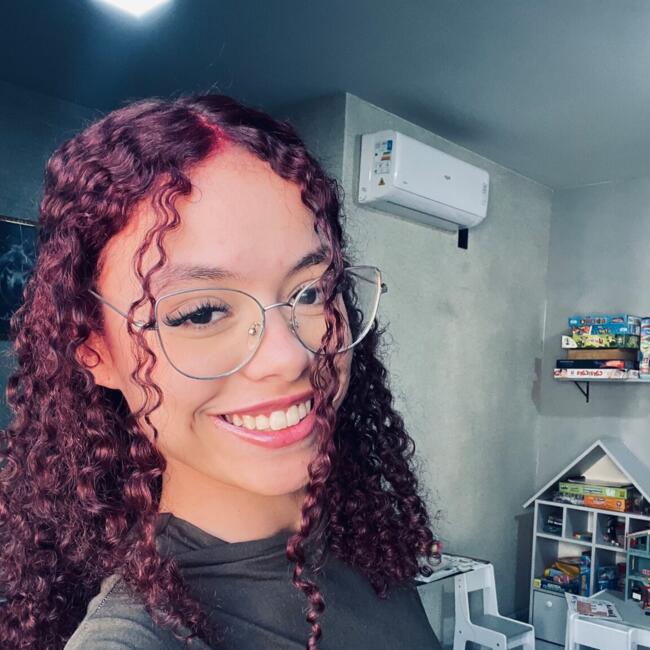 Babá em Londrina: Flávia Nathalia