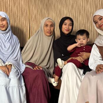 Babysitting job in Bekasi: babysitting job April