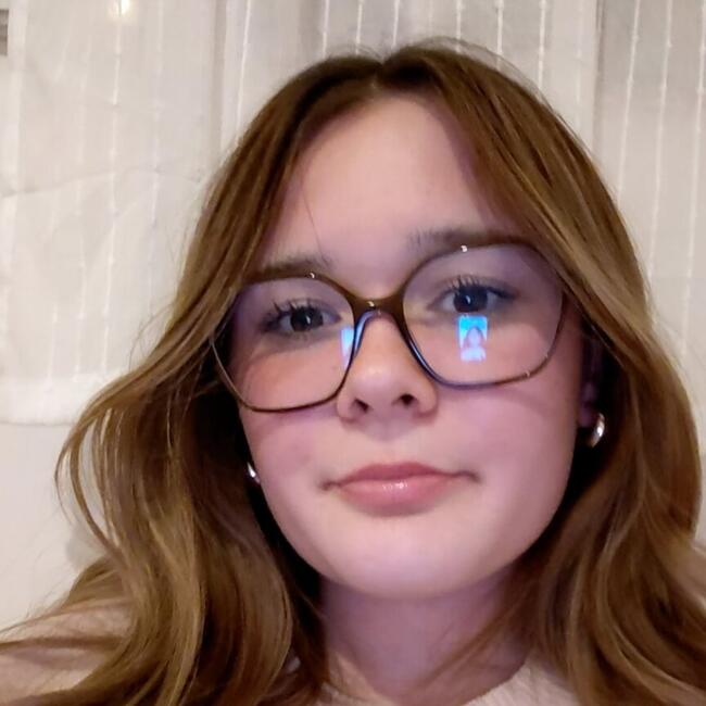 Babysitter in Boom: Yana