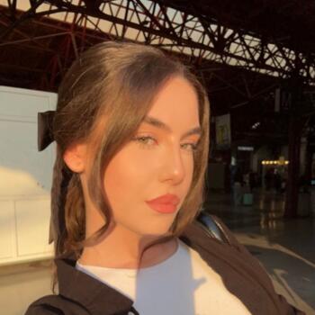 Babysitter in Wembley: Ioana