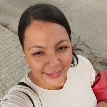 Babysitter in Seixal: Jaqueline