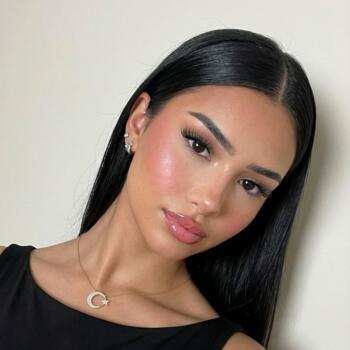 Babysitter in Châteaubourg: Laura