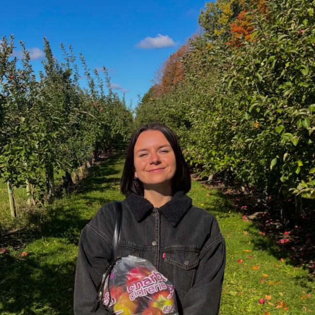 Babysitter in Montreal: Solene