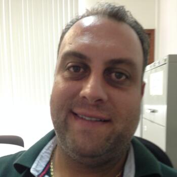 Emprego de babá em Umuarama: emprego de babá Rodrigo