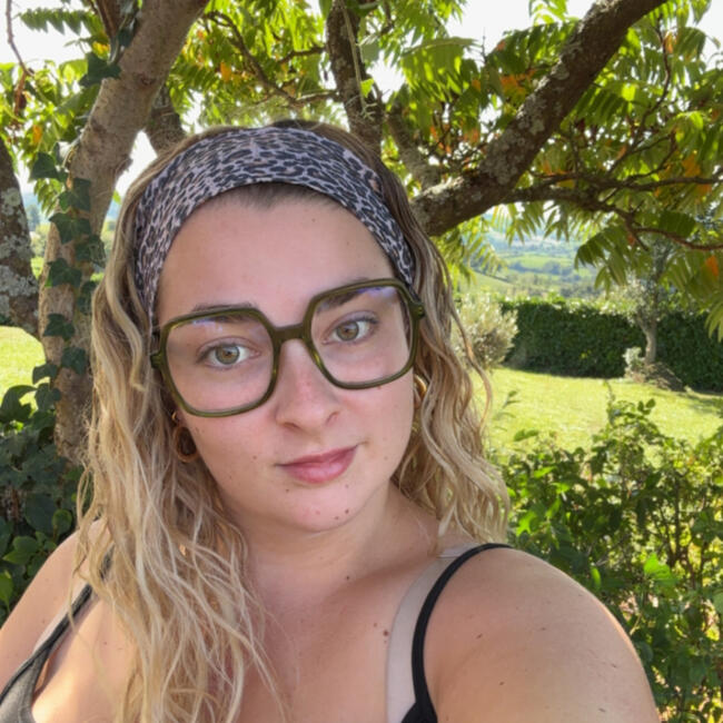 Babysitter in Saint-Etienne: Léna